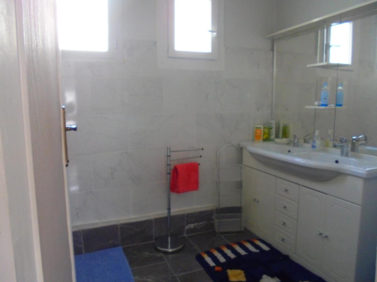 Chambres Tout Confort,Gare Tgv ,Wifi,Clim, Parking,Pt Dejeuner Perpignan Exterior foto