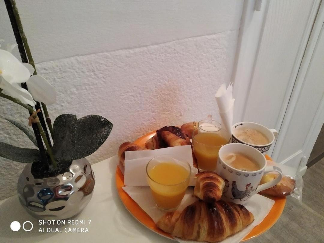 Chambres Tout Confort,Gare Tgv ,Wifi,Clim, Parking,Pt Dejeuner Perpignan Exterior foto