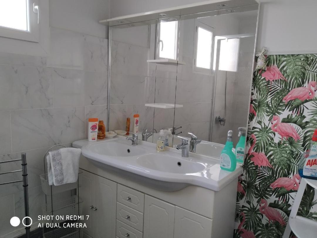 Chambres Tout Confort,Gare Tgv ,Wifi,Clim, Parking,Pt Dejeuner Perpignan Exterior foto